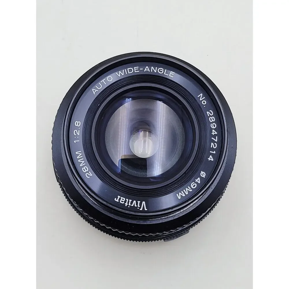Vivitar 28mm f/2.8 Auto Wide-Angle Manual Focus Lens 28947214 w/ Caps Pouch